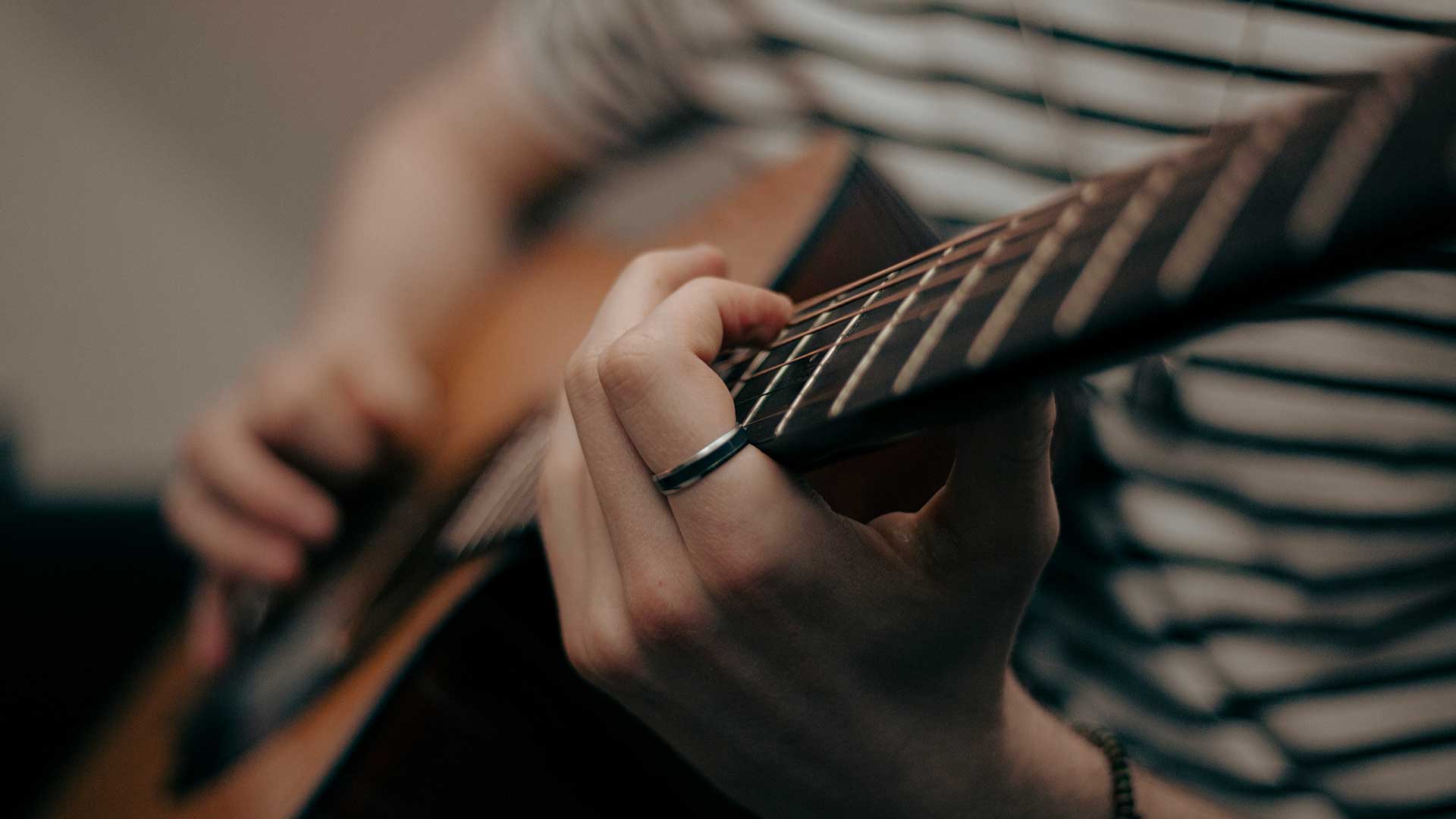 Common Guitar Chord Mistakes to Avoid